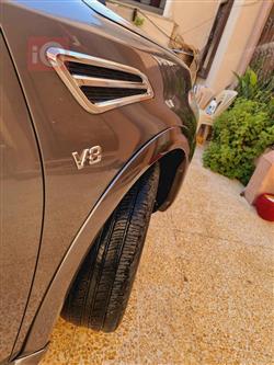 Nissan Armada